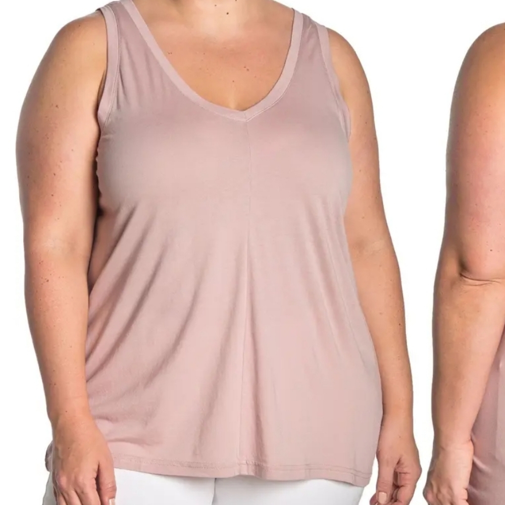 Caslon Double V-Neck Tank Top
3x Plus NWT